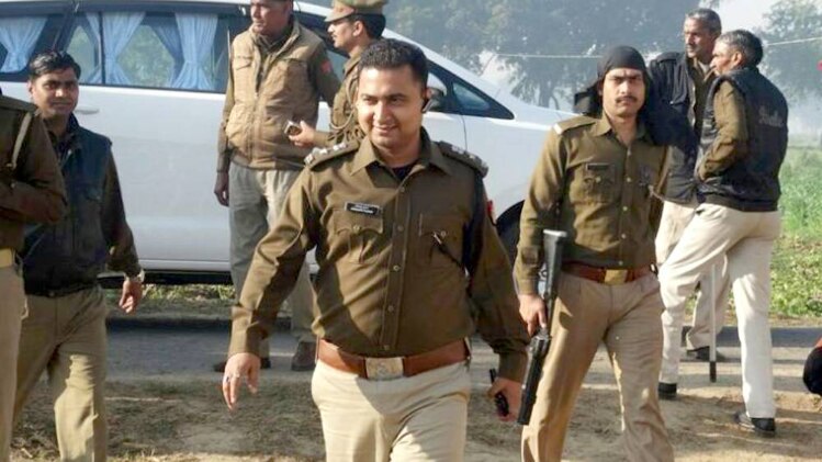 IPS हिमांशु कुमार ने सरकार पर जातिगत कार्रवाई करने का आरोप लगाया था