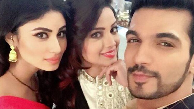 मौनी रॉय, अदा खान और अर्जुन बिजलानी