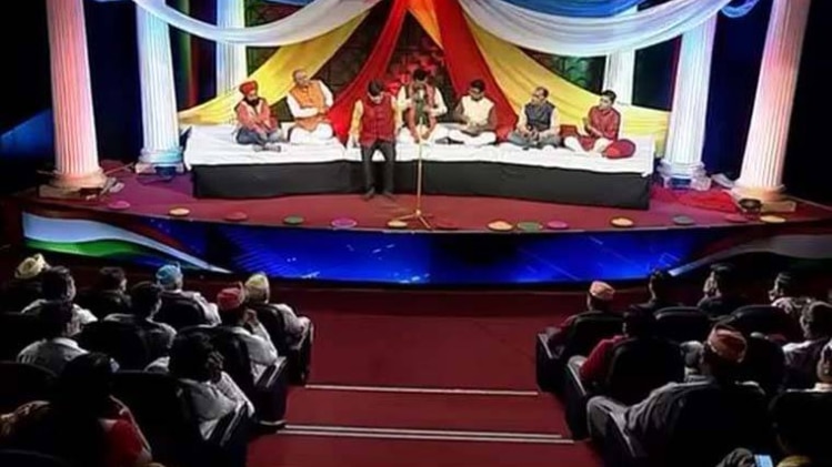 होली पर चुनावी चकल्लस