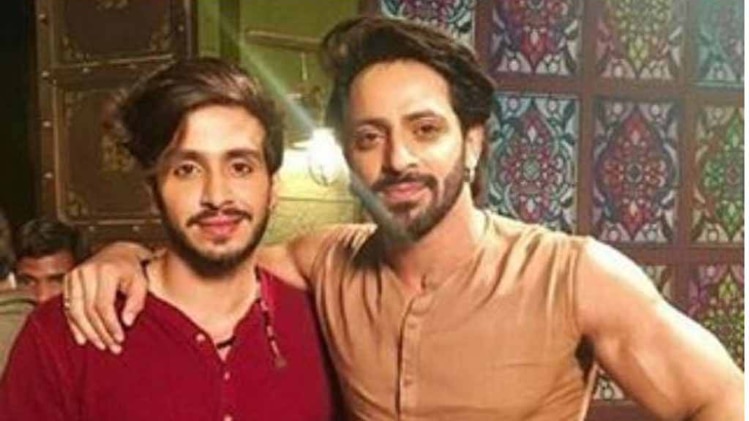 गुलाम रंगीला और मालिक वीर के बीच हुआ दंगल