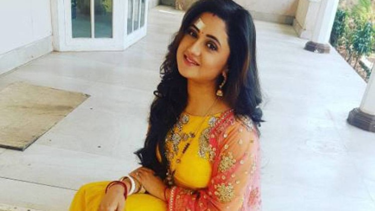 रश्मी देसाई