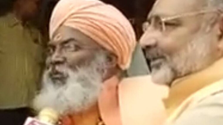 साक्षी महाराज और गिरिराज सिंह