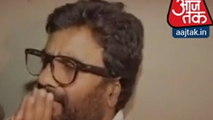 ट्रेन से सफर कर रहे सांसद