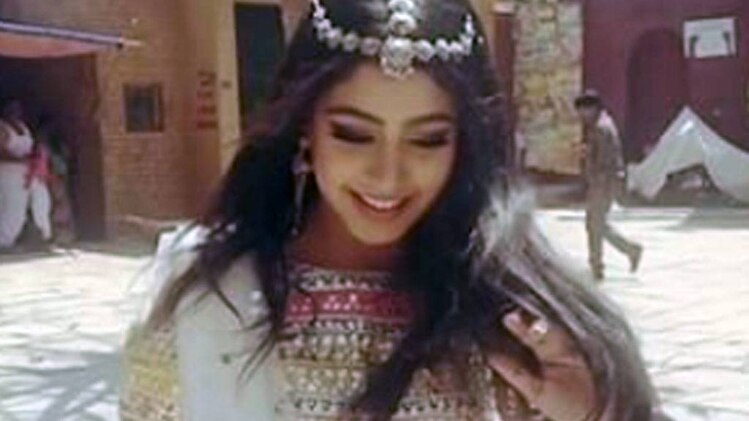 सीरियल गुलाम से निति टेलर