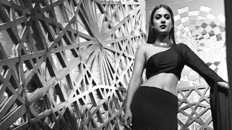 निया शर्मा