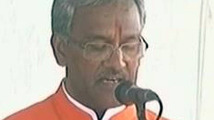 त्रिवेंद्र रावत ने ली उत्तराखंड CM पद की शपथ