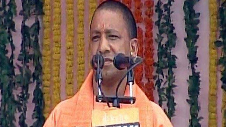 पहली बार भगवाधारी को यूपी की कमान