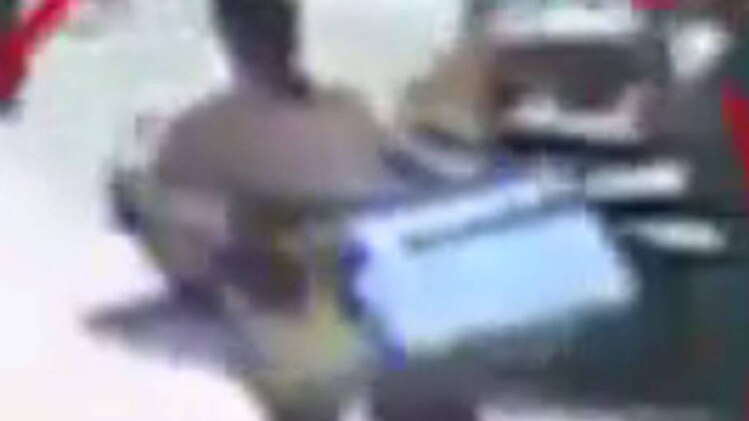 26 लाख की लूट