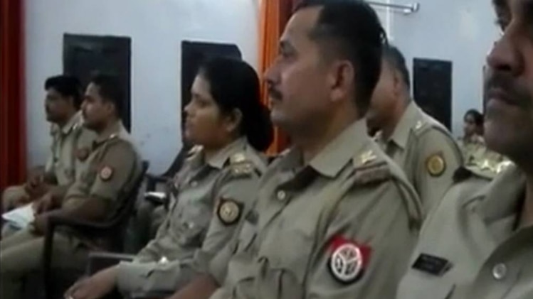 यूपी पुलिस की पाठशाला