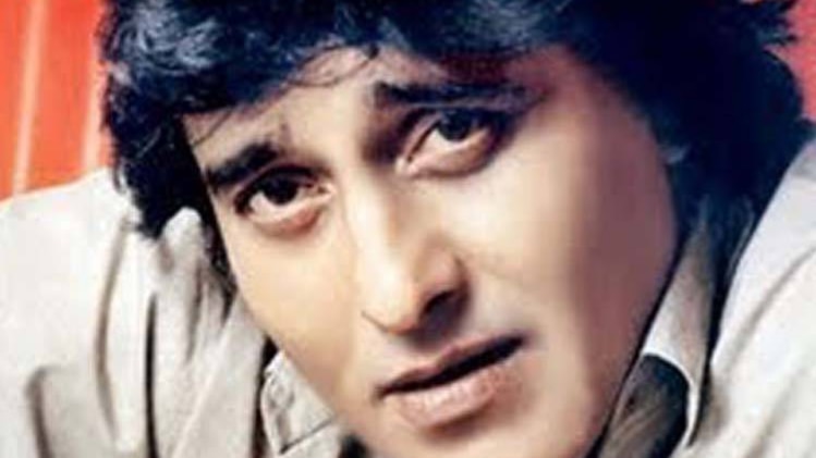 जब विनोद खन्ना ने दी थी अमिताभ को टक्कर!