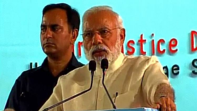 कानून ऐसी चीज है जो लगातार बदलती रहती है: PM मोदी