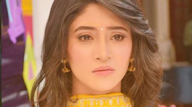 नायरा को आई कार्तिक की याद