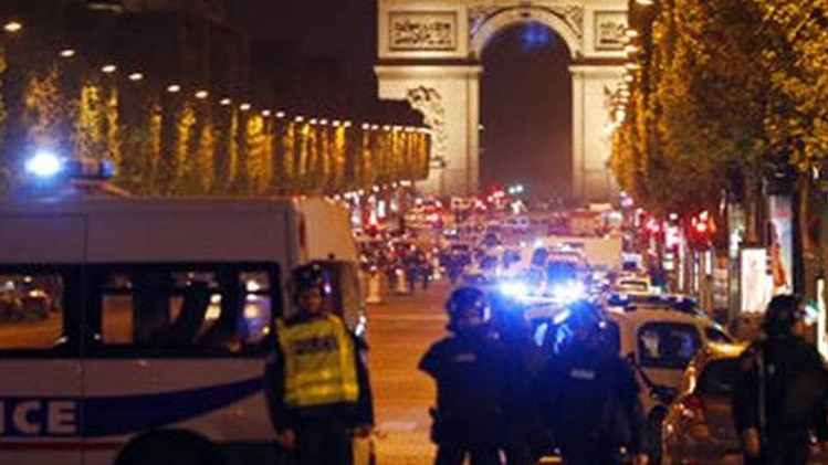 पेरिस में आतंकी हमला