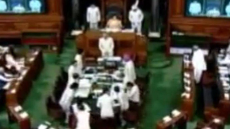 10 मिनट 50 खबरें