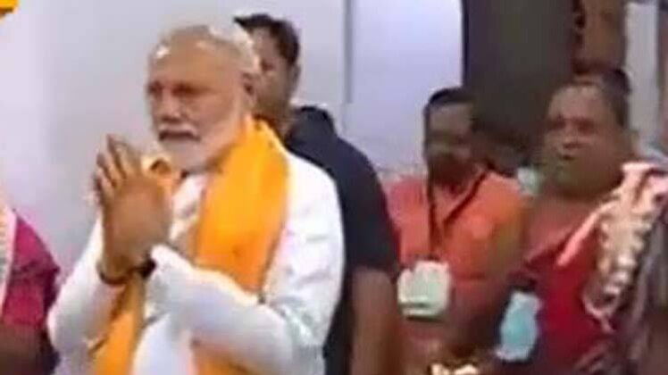 शतक आजतक: लिंग राज मंदिर में PM ने की पूजा