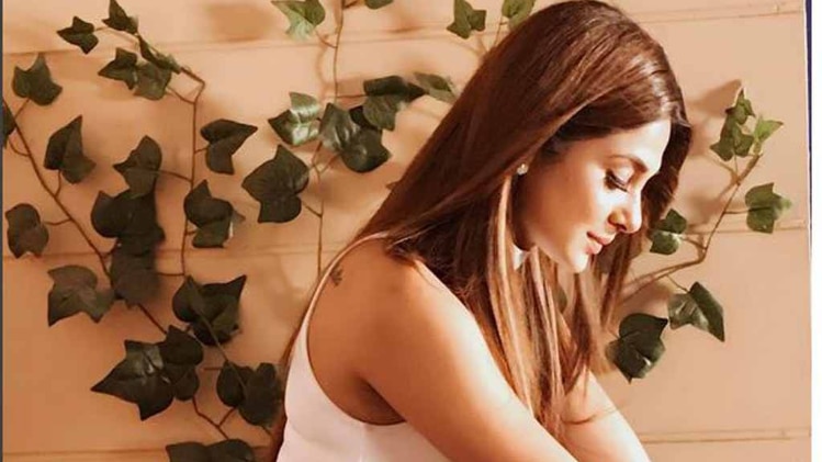 सास बहू और बेटियां के गुरुवार के एपिसोड में देखिए टीवी की सारी खबरें