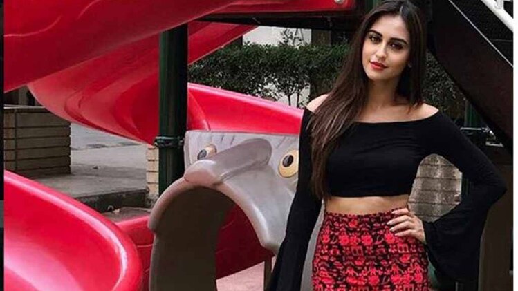 सास बहू और बेटियां संग देखिए टीवीपुर की चटपटी खबरें