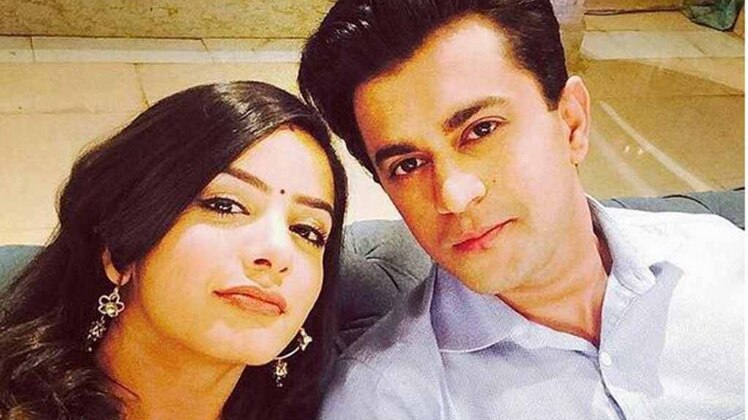 पीयूष-रोशनी की सगाई में जमकर नाचा भारद्वाज परिवार