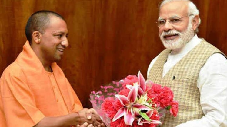 इलाहाबाद हाईकोर्ट में पीएम-सीएम का 'संगम'