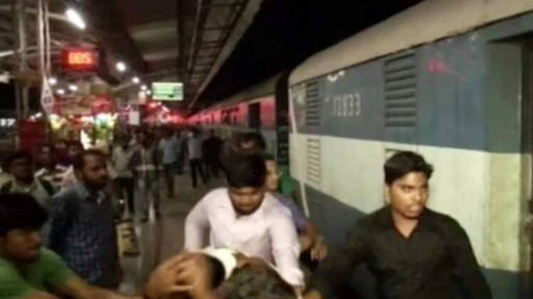 गो तस्करी के शक में बुरी तरह पिटाई