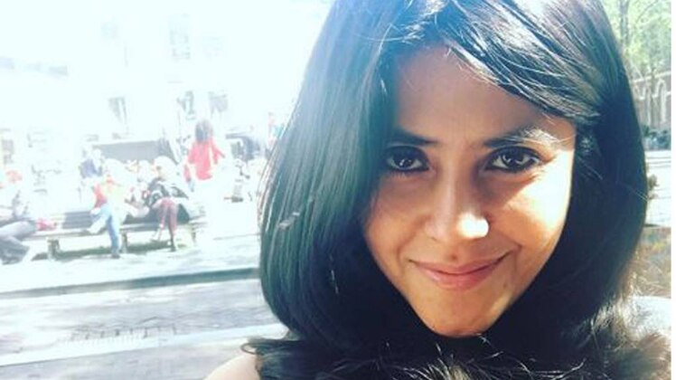 सास बहू और बेटियां के रविवार के एपिसोड में देखिए टीवी की सारी खबरें