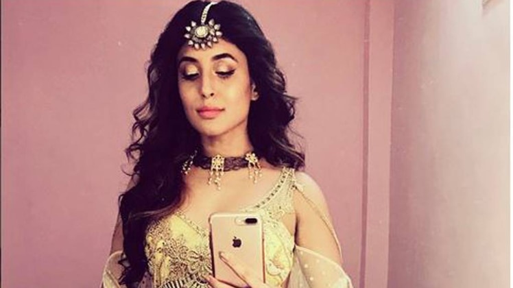 मिलिए चंद्रकांता की स्टाइलिश निरूशा से