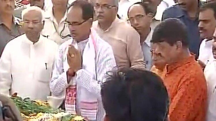 10 मिनट 50 खबरें