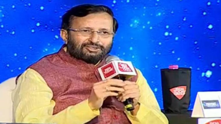 केंद्रीय मंत्री प्रकाश जावड़ेकर