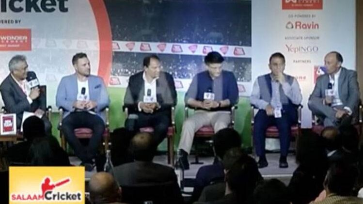 एक मंच पर क्रिकेट के दिग्गज