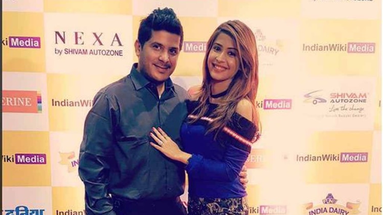 वेब पोर्टल के लॉन्च पर पहुंचे टीवी सितारों का देखें ग्लैमरस लुक