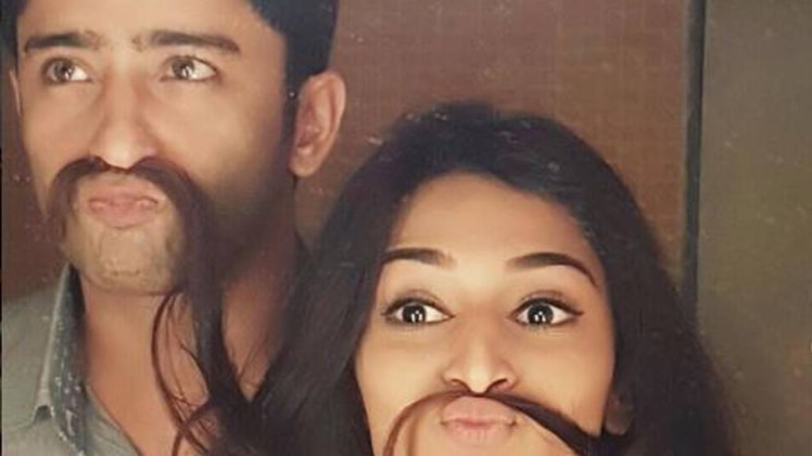 कुछ रंग प्यार के ऐसे भी