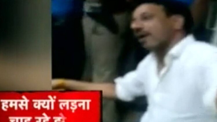 महेश यादव