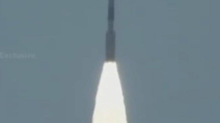 अंतरिक्ष में भारत की एक और उड़ान, ISRO ने PSLV-C38 रॉकेट लॉन्च किया