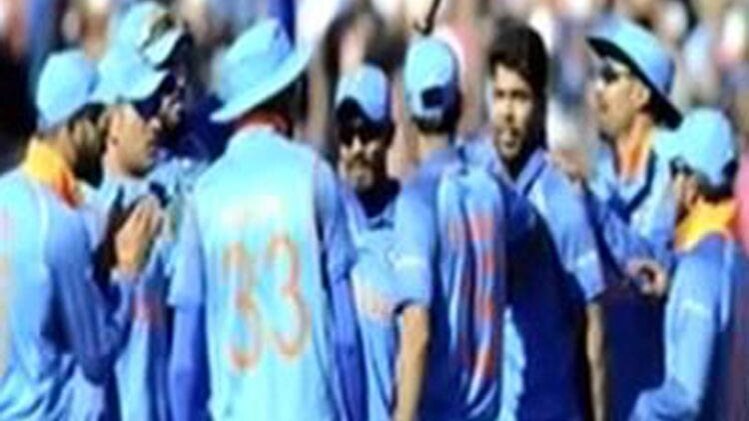 पहले मैच, फिर कोच की खोज !