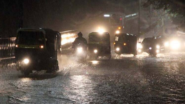 मुंबई में मानसून की दस्तक