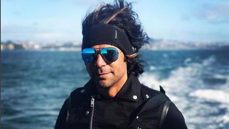 सुनील ग्रोवर ने कृष्ण बन कर की रैंप वॉक