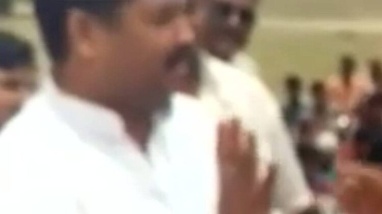 विजय खेमका और संतोष कुशवाहा