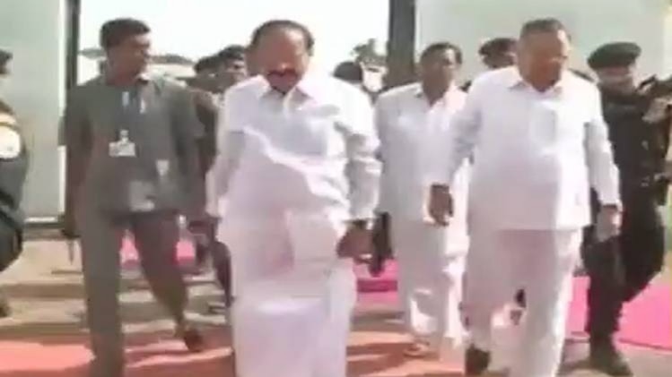 बड़ी खबरें: वेंकैया NDA के उपराष्ट्रपति उम्मीदवार