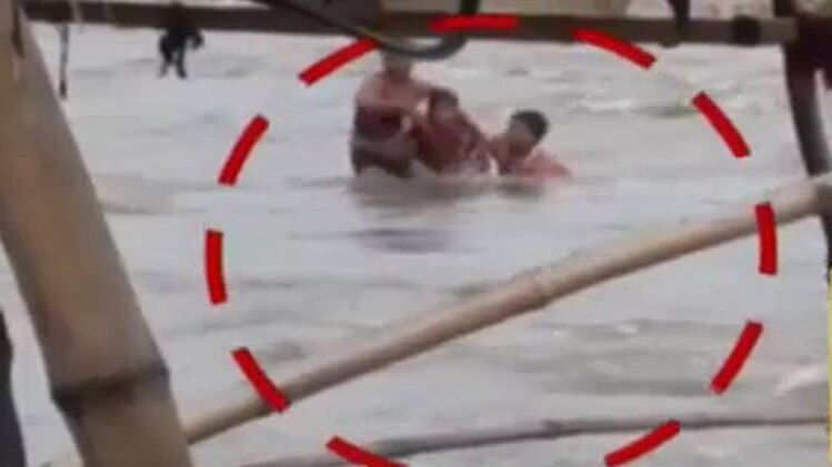 100 शहर 100 खबर: रेस्क्यू करके लोगों को डूबने से बचाया