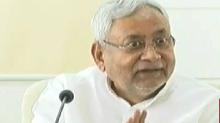 नॉनस्टॉप 100: एक साथ देखिए सभी बड़ी खबरें