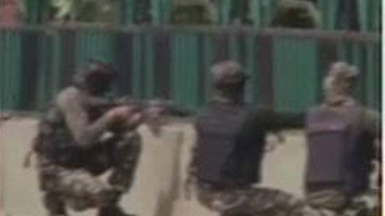 कुपवाड़ा में फायरिंग, दो जवान शहीद