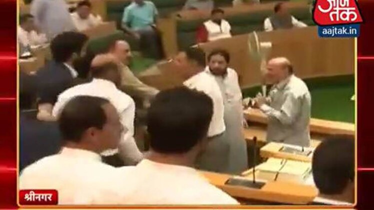 100 शहर 100 खबर