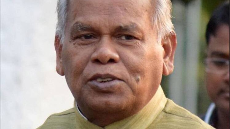 नीतीश कैबिनेट में ये 13 मंत्री हो सकते हैं शामिल