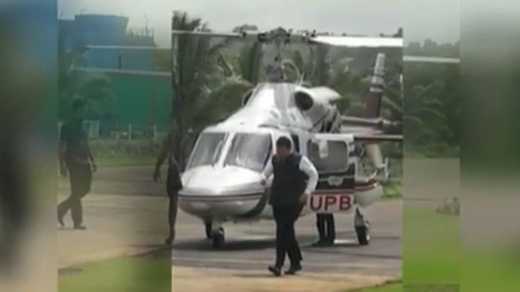 बाल-बाल बचे देवेंद्र फडणवीस