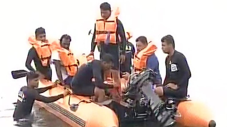 100 शहर 100 खबर