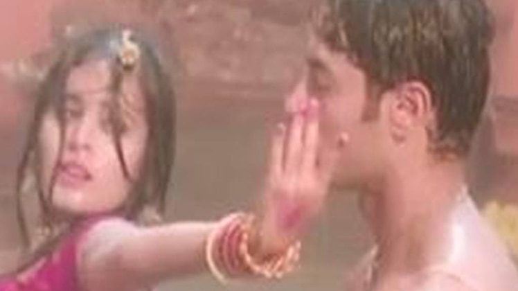 सास बहू और बेटियां