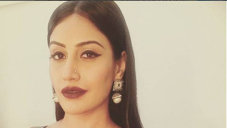 सास बहू और बेटियां के मंगलवार के एपिसोड में देखें टीवी की सारी खबरें