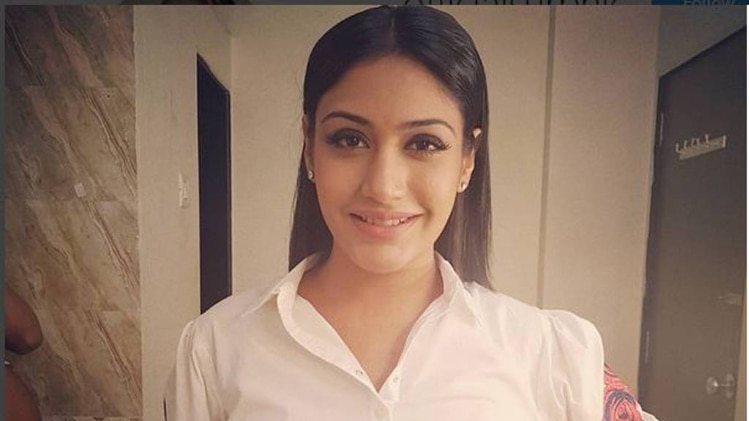 सास बहू और बेटियां के सोमवार के एपिसोड में देखें टीवीपुर की खबरें