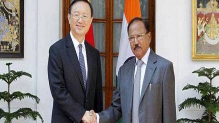 डोकलाम में डर गया चीन!