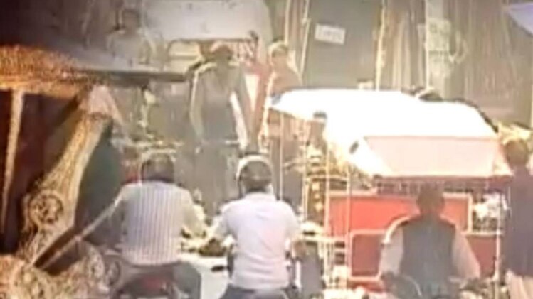 मैं भाग्य हूं